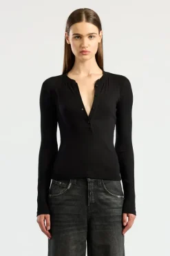 Verona Henley