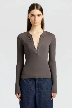 Verona Henley