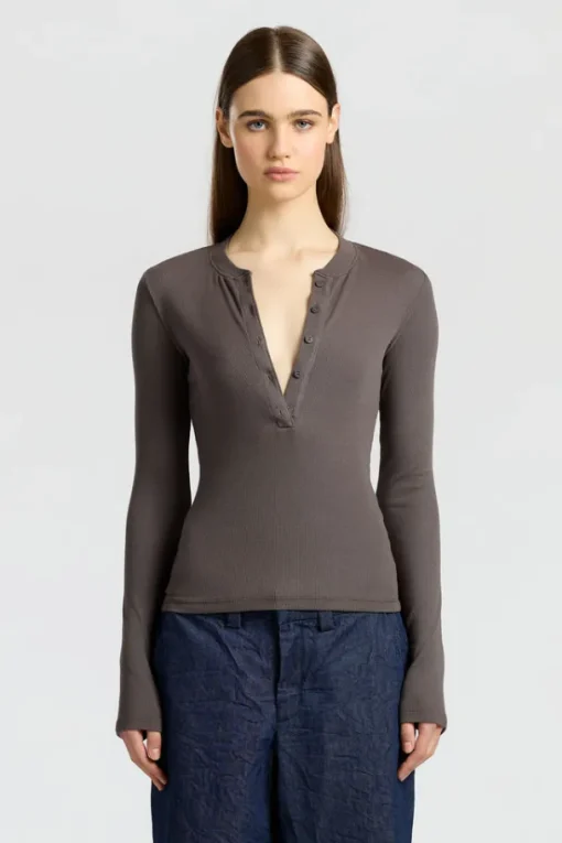 Verona Henley