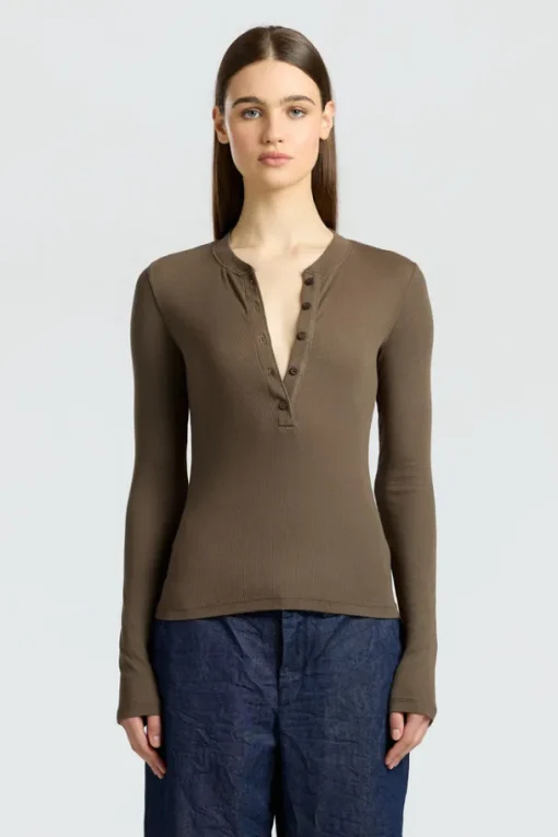 Verona Henley
