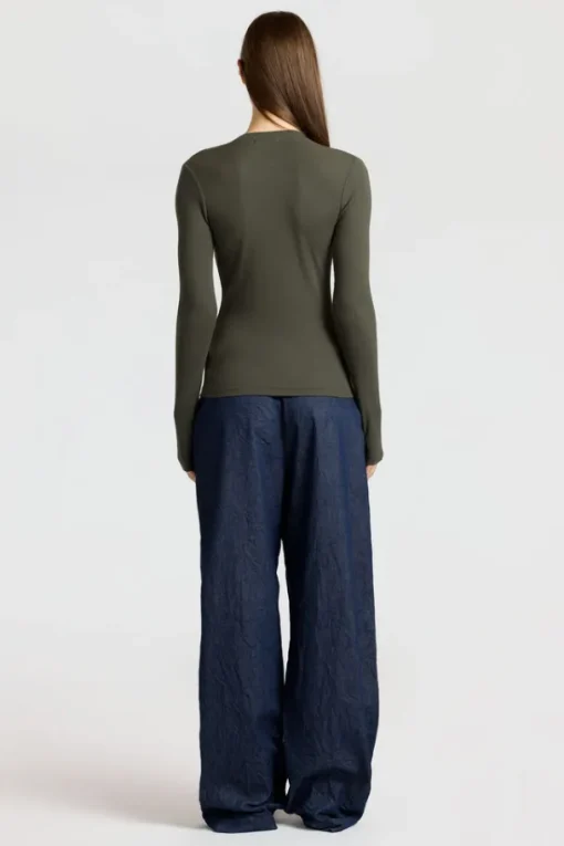 Verona Henley