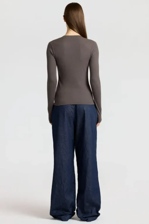 Verona Henley