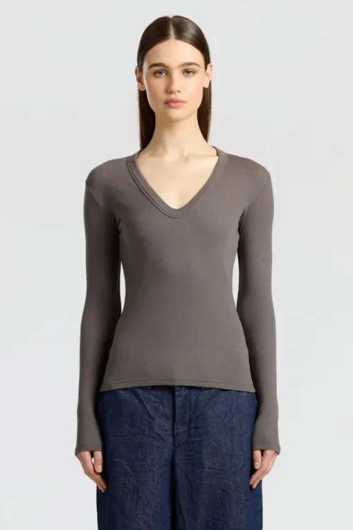Verona U-Neck Shirt