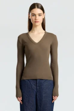 Verona U-Neck Shirt