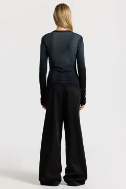 Verona U-Neck Shirt