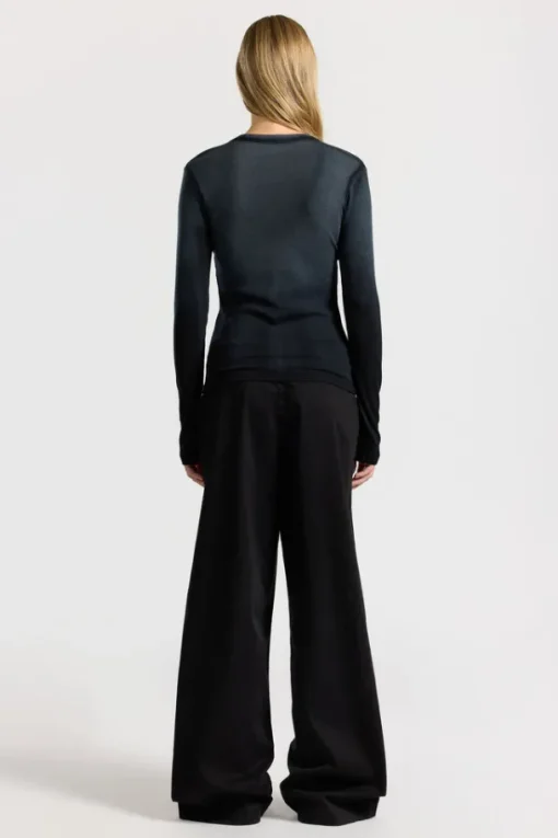 Verona U-Neck Shirt